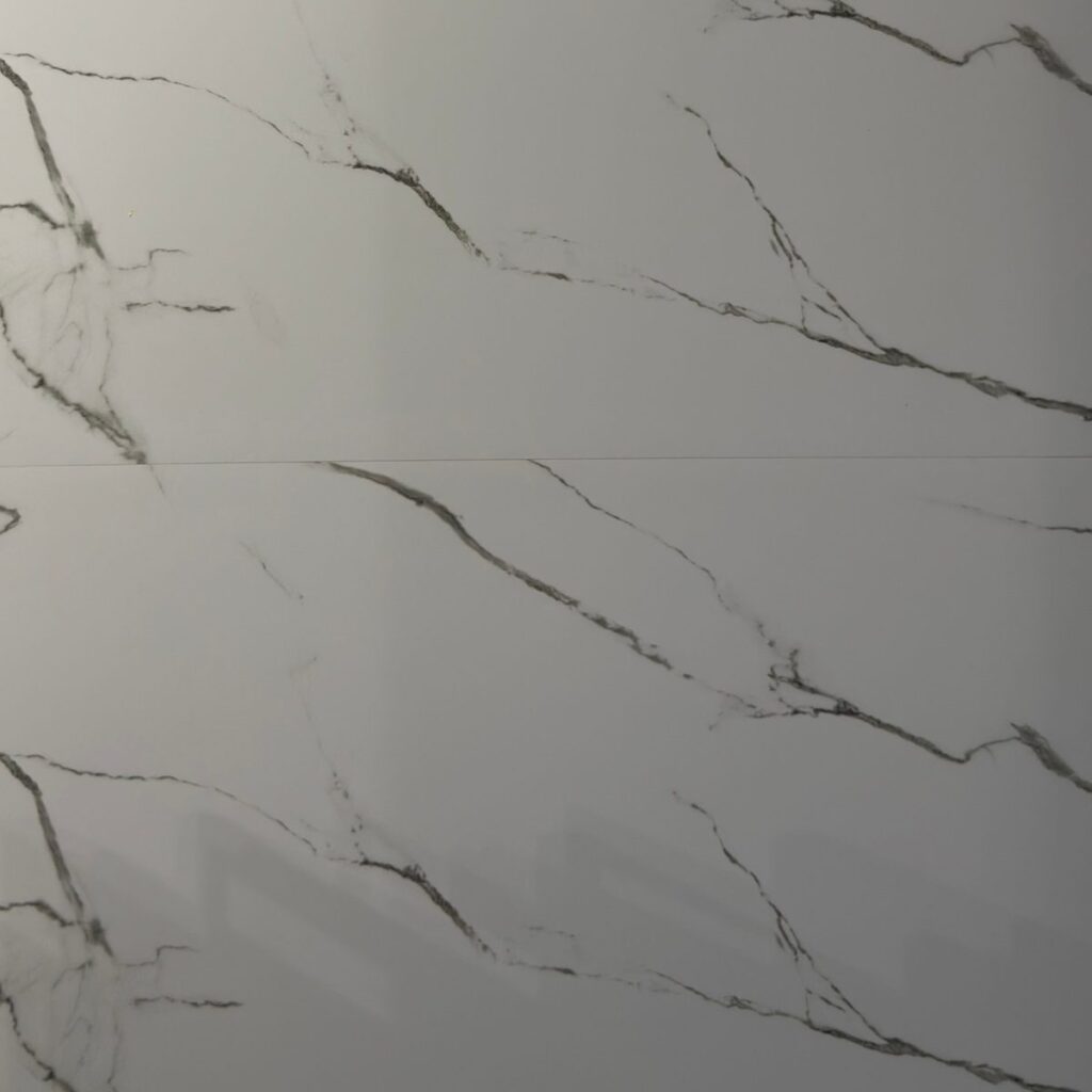 CRAFT TORQUE SATVARIO effet marbre — carrelage HF Concept Lyon Saint-Priest